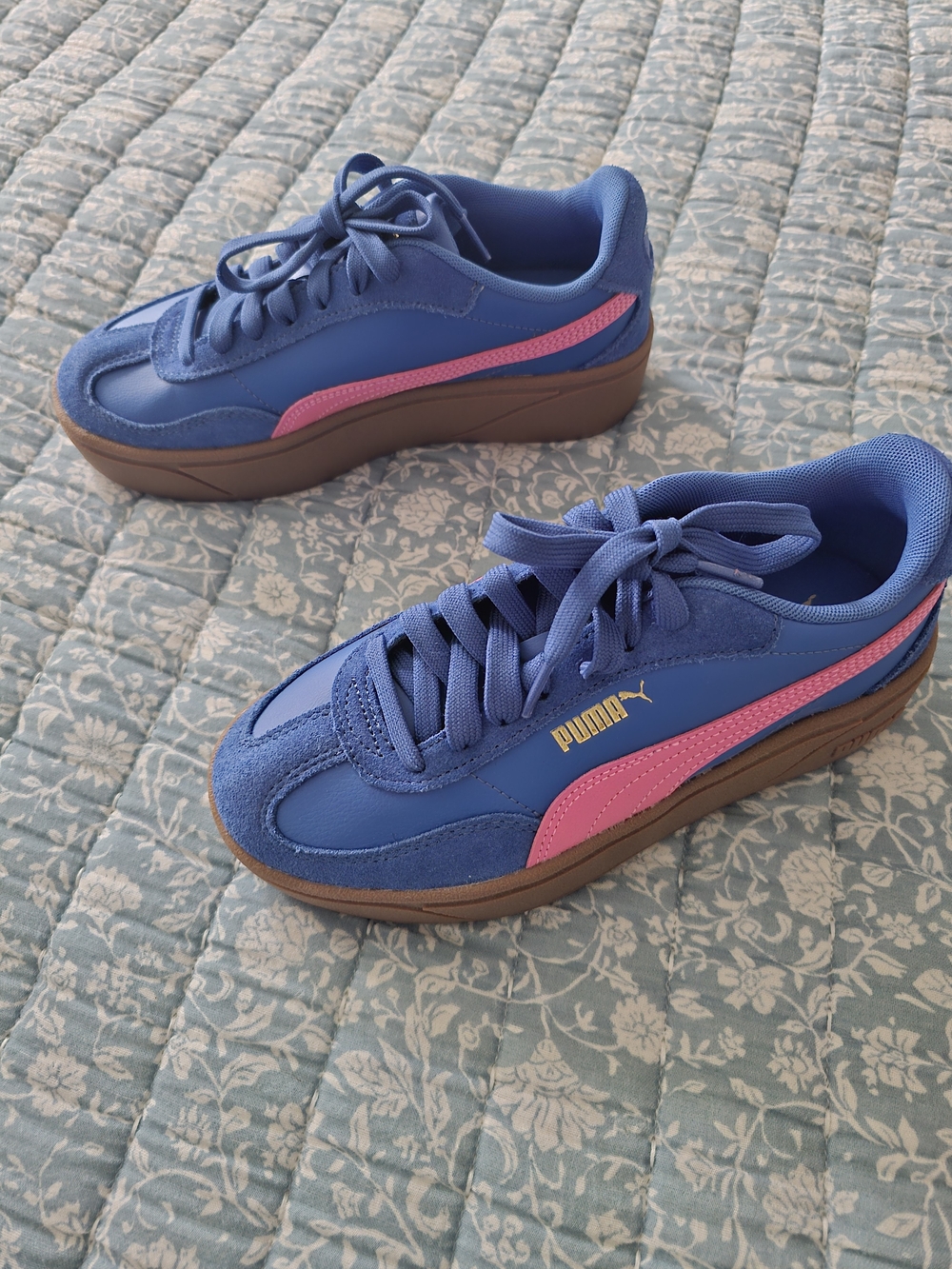Puma Woman's Blue & Pink Platform Sneakers